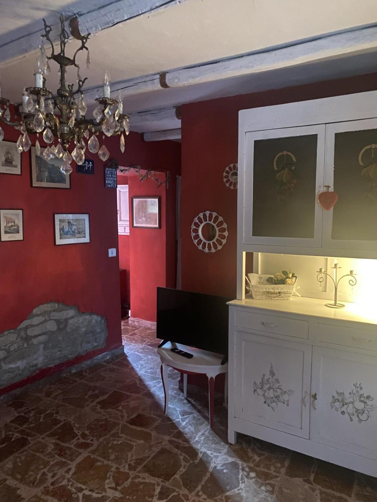 Holiday home Jolie Petite Maison Chez Barbara Garbagna